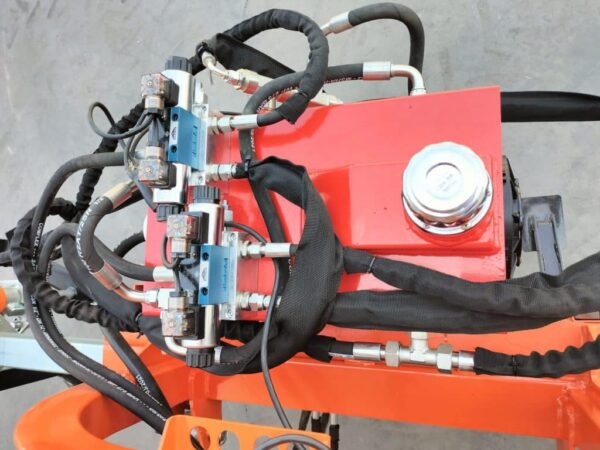 Equipamento de Dois Discos Com Unidade de Controle Hidráulico e Radiador - Image 3